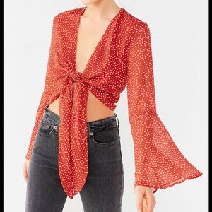 Bell-sleeve cropped top